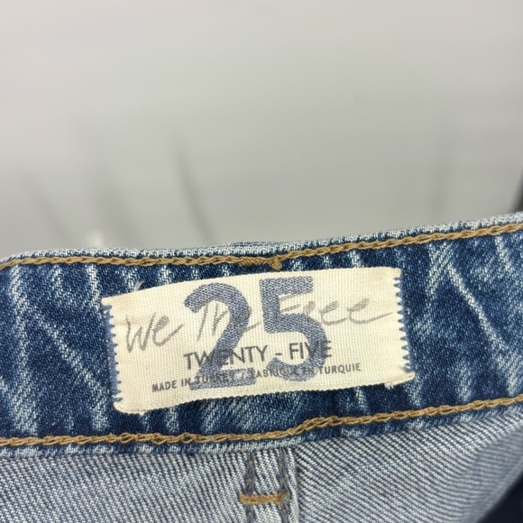 NWOT Free People Women’s Mid Rise Button Fly Tapered Straight Leg Jeans Blue 25 - Picture 4 of 4